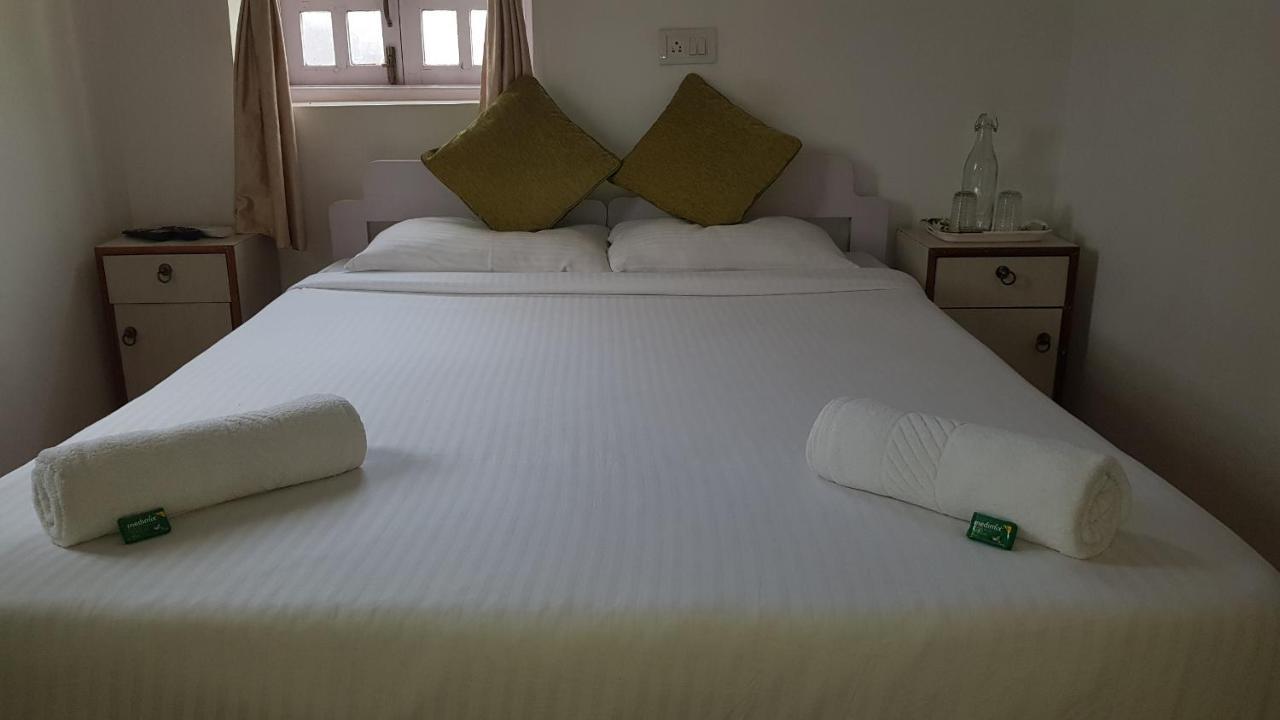 Easy Hostels ปณชี ภายนอก รูปภาพ